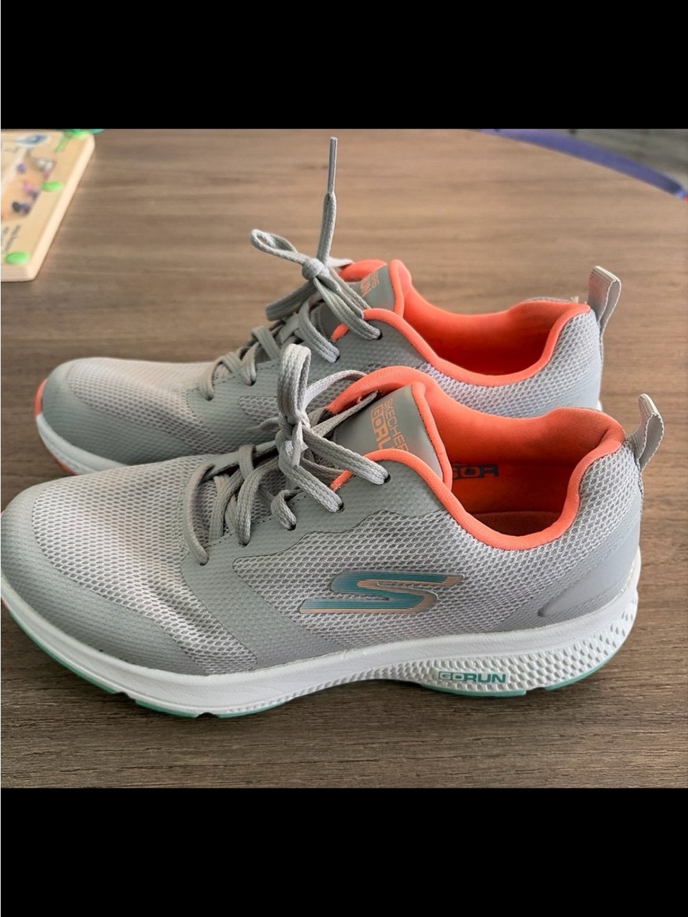 Skechers Light Gray Sneakers with Coral Interior